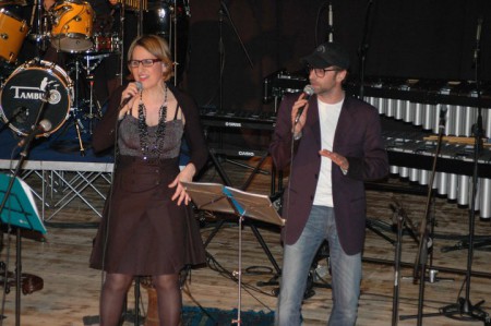 02/04/2011 - Presentazione CD "Diacronie" presso Teatro Maffioli - Caerano S.Marco   -   Carla e Stefano Dall'Armellina